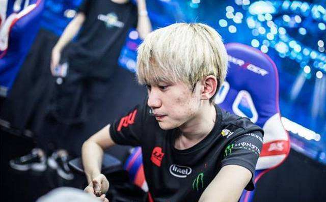 阵中找到自 阵中找到自